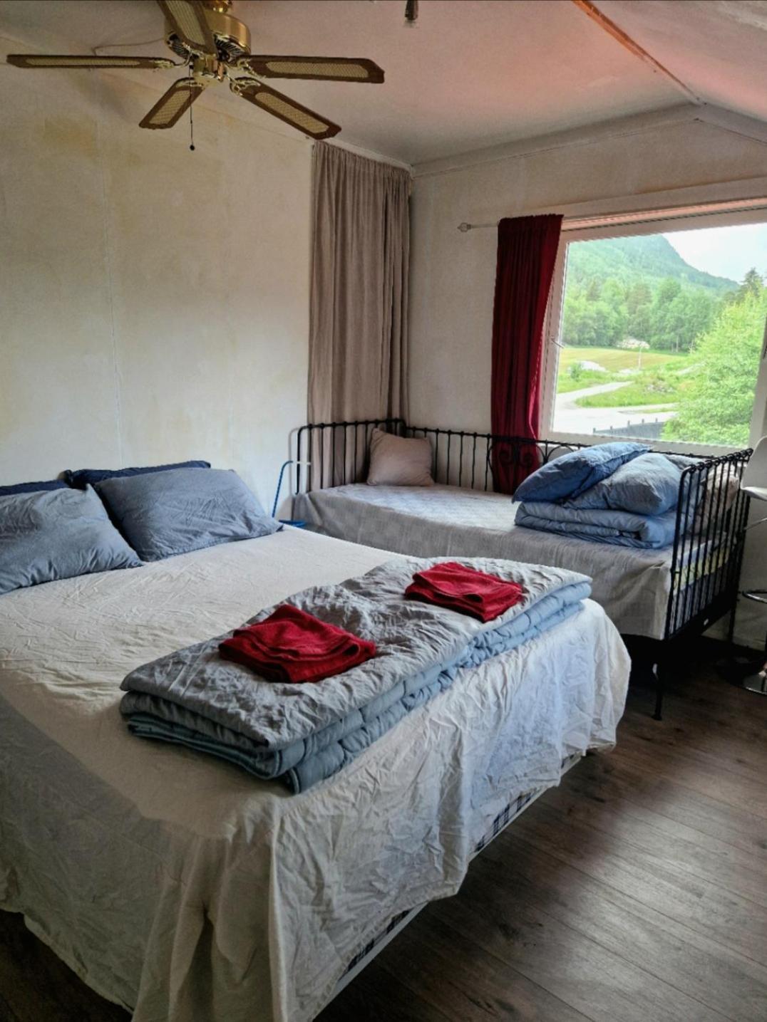 Holiday Rooms Gol Extérieur photo